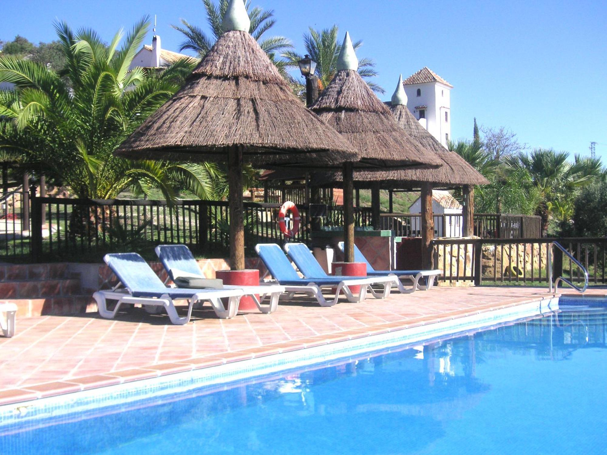 Private Detached Chalet With Own Jacuzzi Mi Dushi Tolox Bagian luar foto