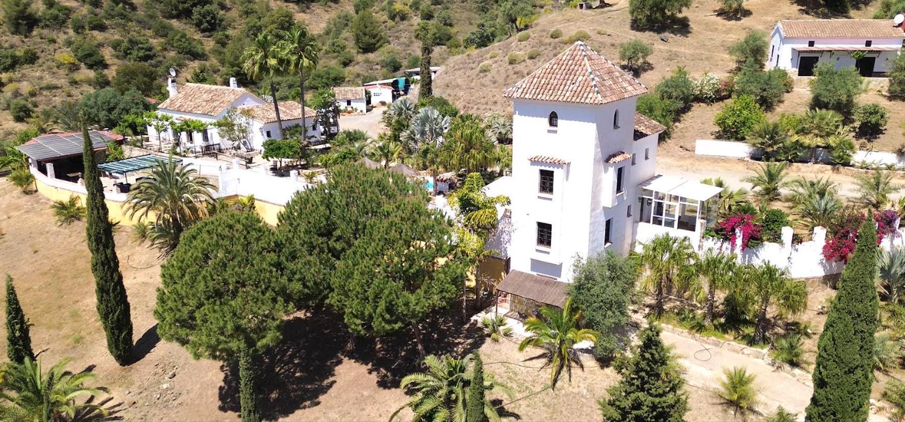 Private Detached Chalet With Own Jacuzzi Mi Dushi Tolox Bagian luar foto