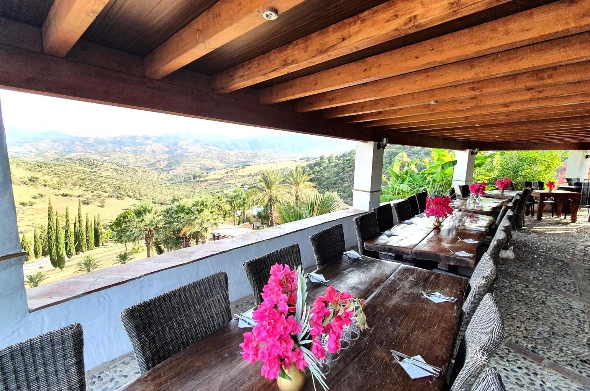Private Detached Chalet With Own Jacuzzi Mi Dushi Tolox Bagian luar foto