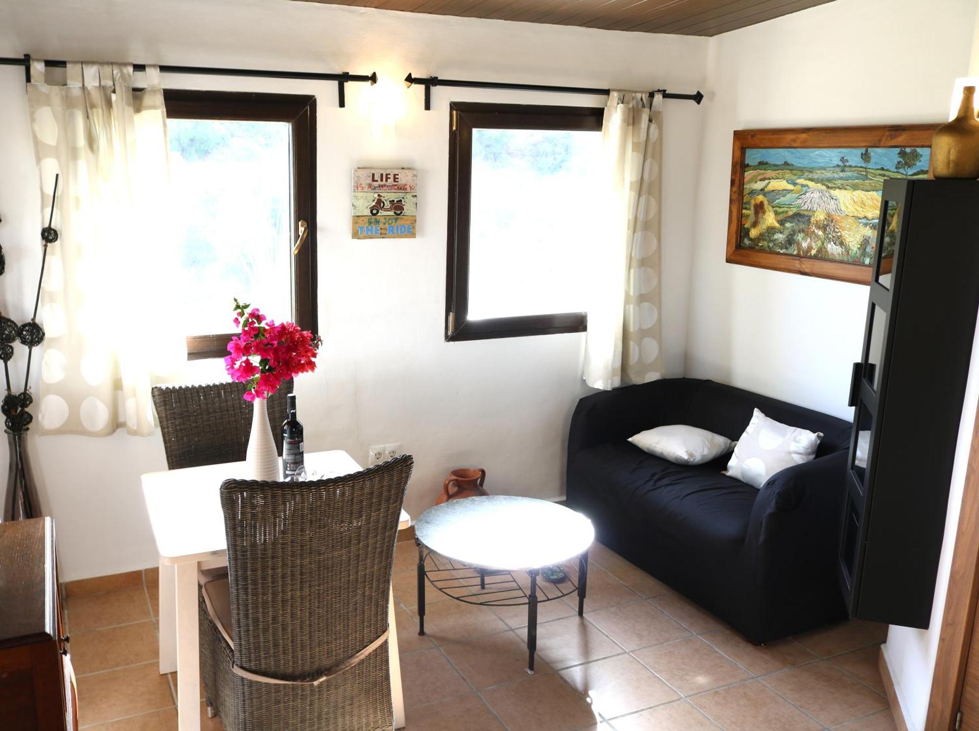 Private Detached Chalet With Own Jacuzzi Mi Dushi Tolox Bagian luar foto