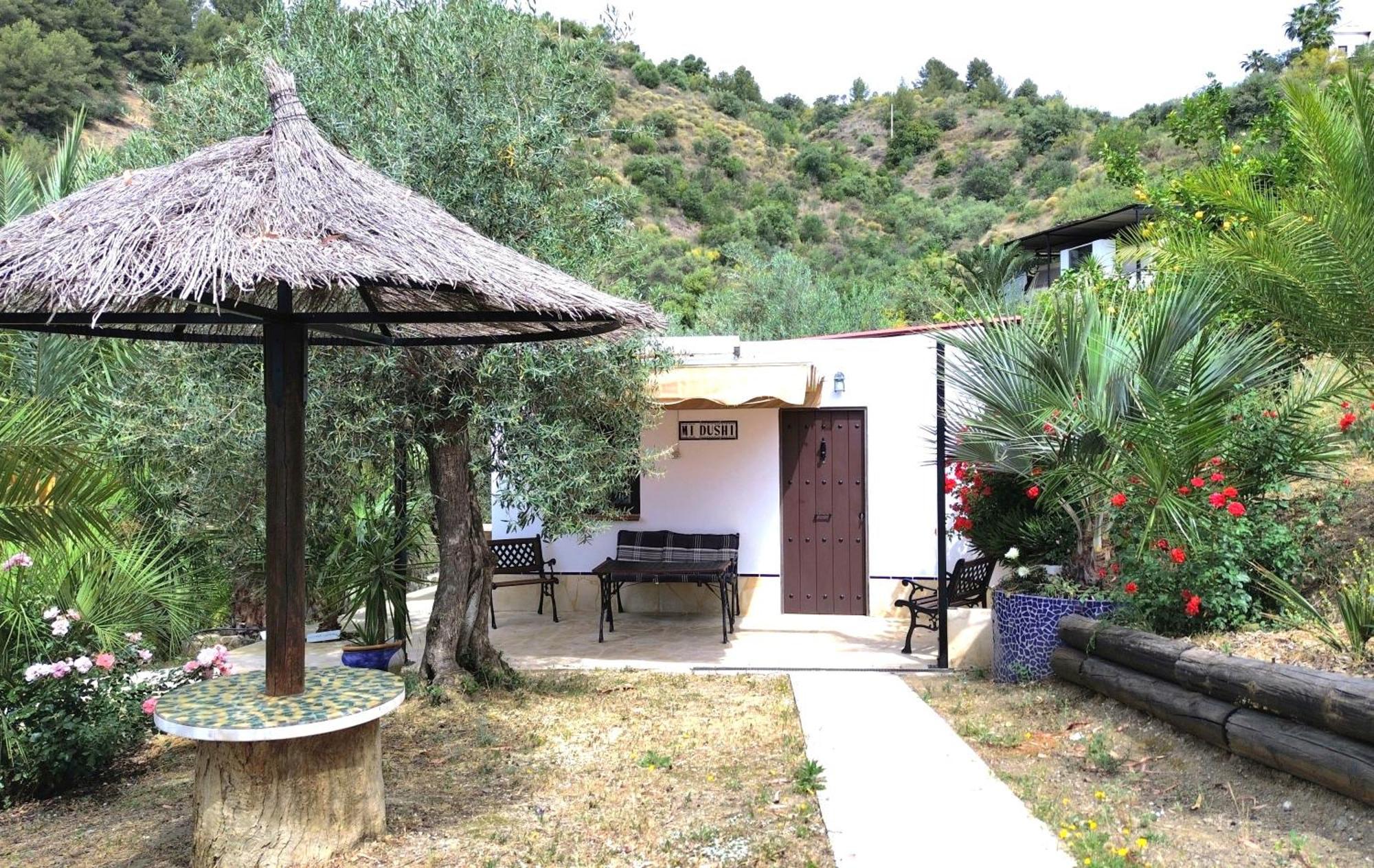 Private Detached Chalet With Own Jacuzzi Mi Dushi Tolox Bagian luar foto
